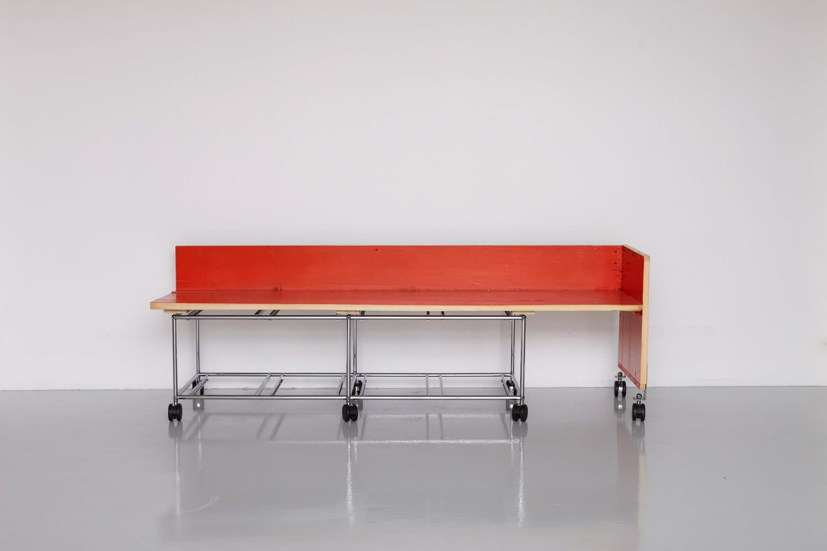 Studio Hunting & Narud USM Haller Re-Framed