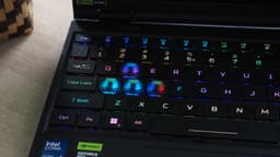 Đánh giá chi tiết laptop Acer Predator Helios 16 AI cực mạnh mẽ