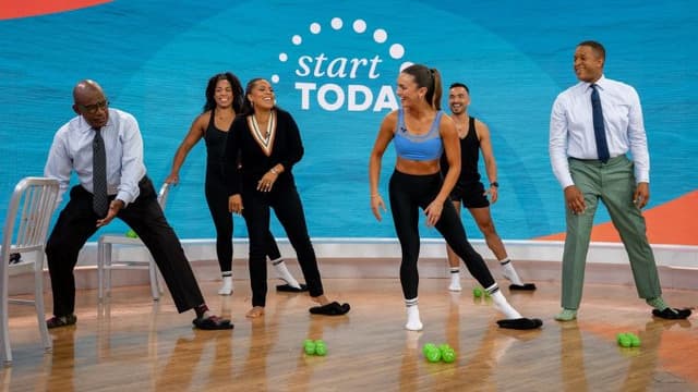 Bài tập rèn sức mạnh toàn thân ngay tại nhà với đĩa trượt