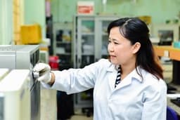 Giáo sư Vân Thị Thanh Hồ thúc đẩy hóa học bền vững ở Việt Nam