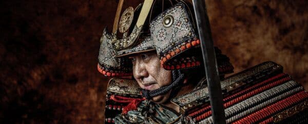Thói quen Samurai hàng ngày giảm nguy cơ té ngã ở người cao tuổi