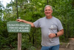 Bên Trong Quy Trình Quản Lý và Bảo Trì Hệ Thống Đường Mòn Coldwater Mountain
