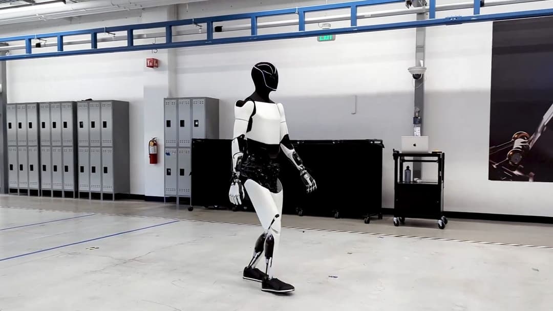 Video mô phỏng robot Optimus của Tesla lộ điểm yếu đáng lo ngại